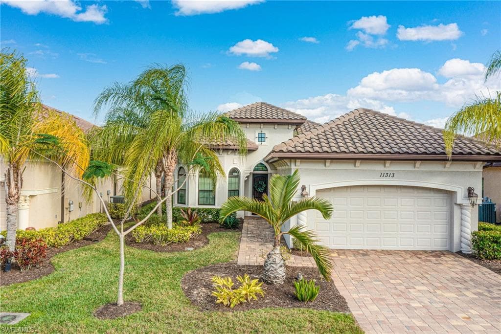 11313 Paseo DR FORT MYERS, FL 33912