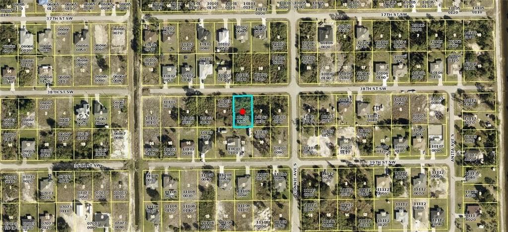 2605 38th ST SW LEHIGH ACRES, FL 33976
