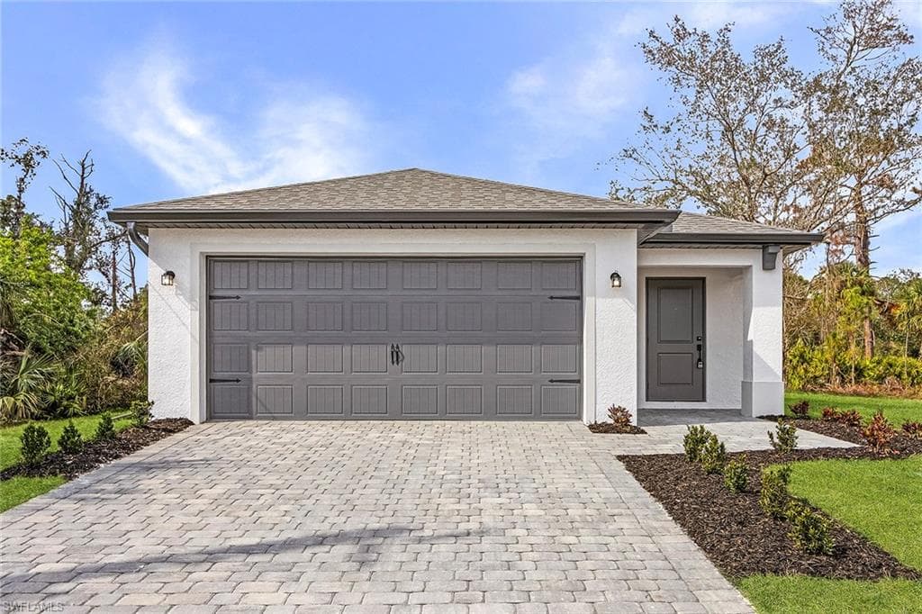 816 Gen D Macarthur AVE LABELLE, FL 33935
