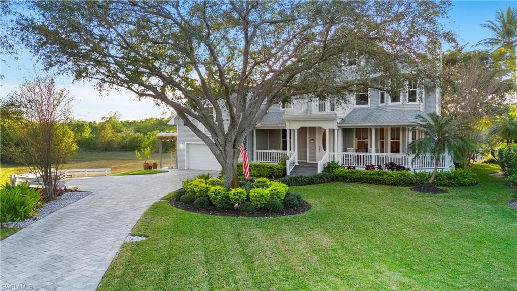 1495 Gordon River LN NAPLES, FL 34104
