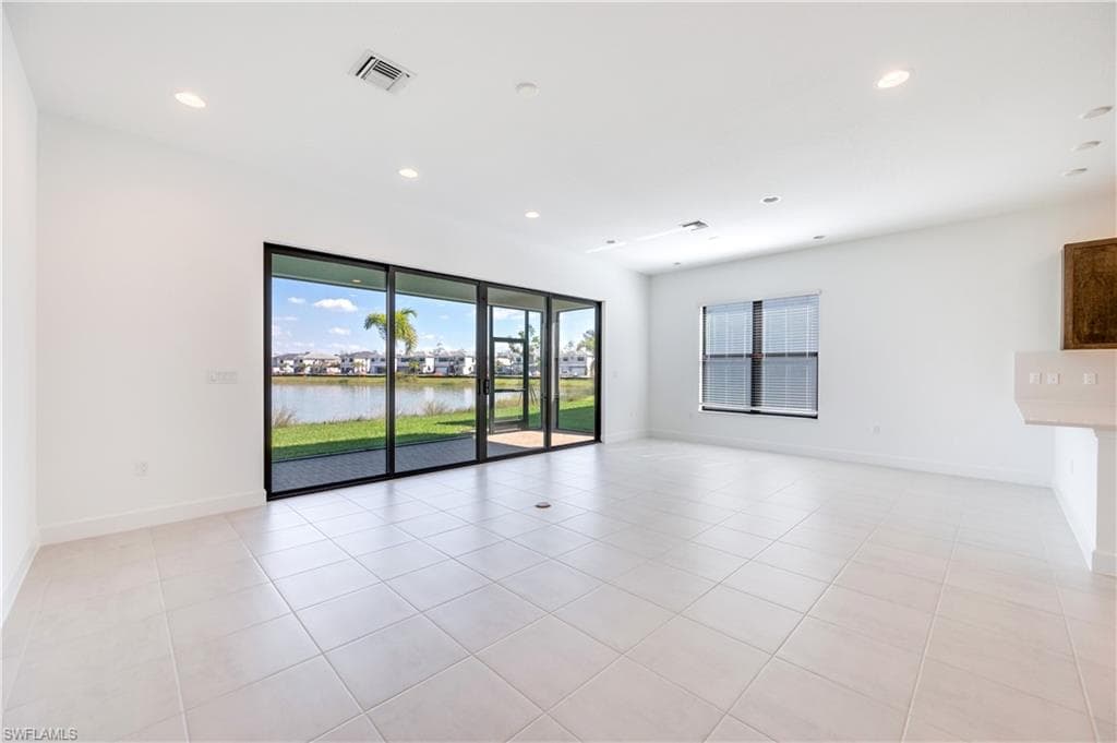20606 Fair Oak LN ESTERO, FL 33928