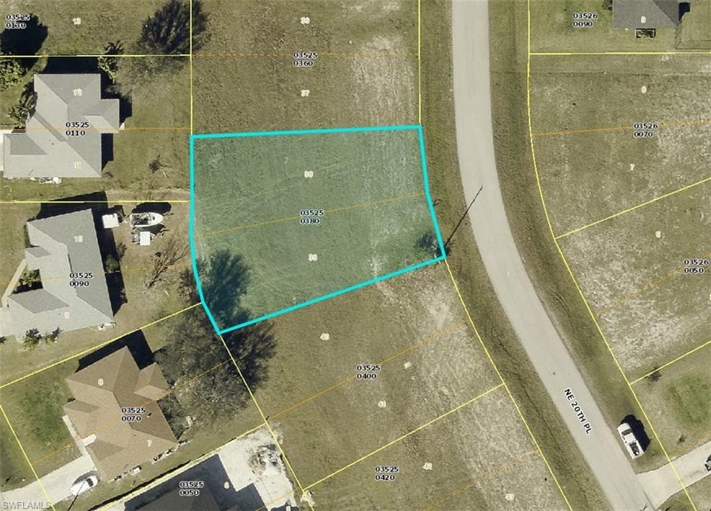 1220 20th PL CAPE CORAL, FL 33909