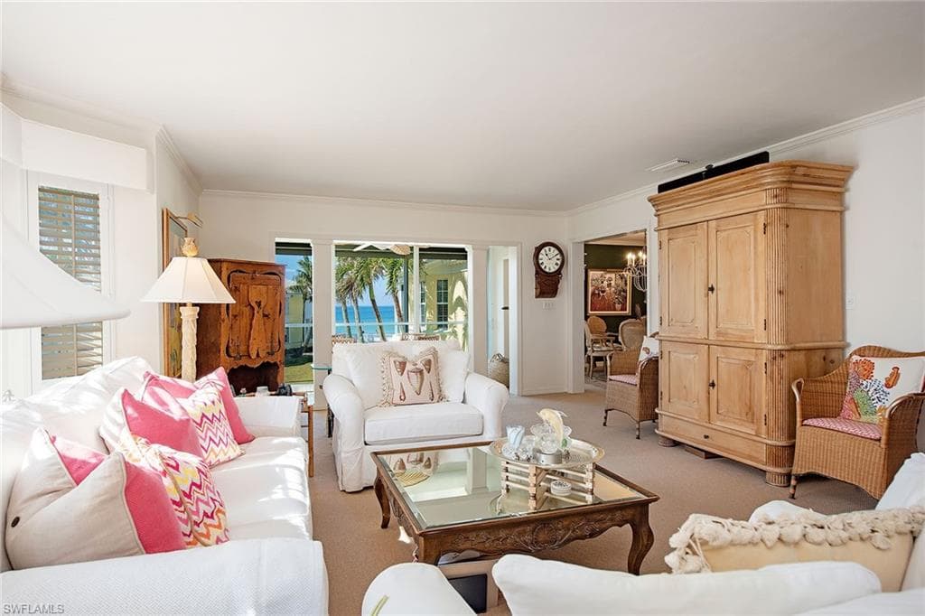 2601 Gulf Shore BLVD N 26 NAPLES, FL 34103