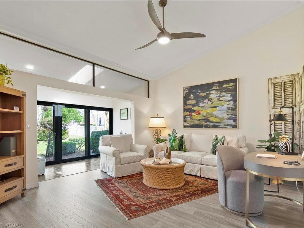 3301 Erick Lake DR 701 NAPLES, FL 34109