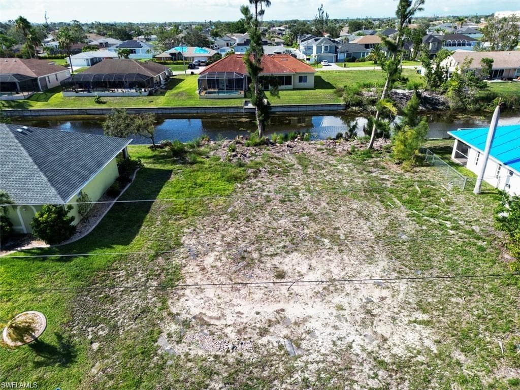 407 SE 16th ST CAPE CORAL, FL 33990
