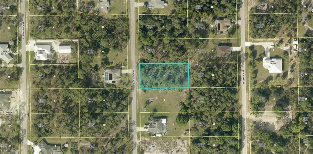 814 Canton AVE LEHIGH ACRES, FL 33972