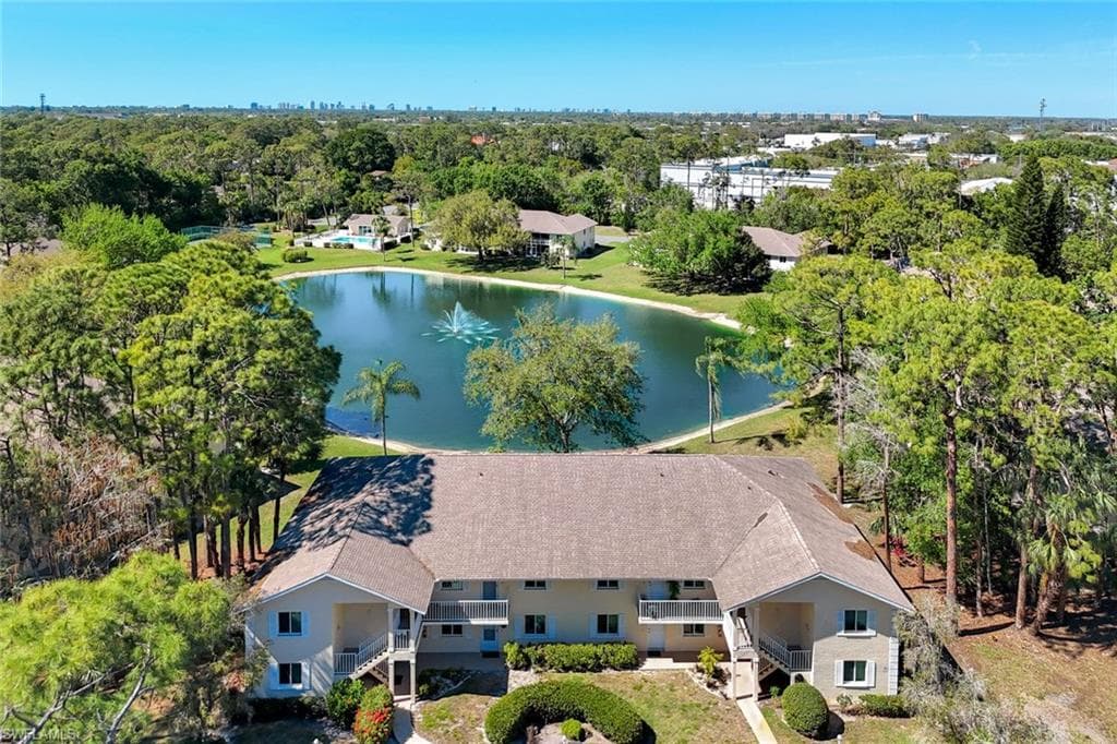 250 Timber Lake CIR E204 NAPLES, FL 34104