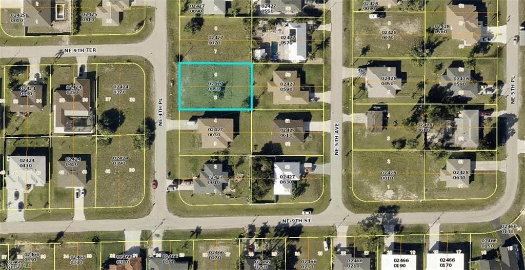 909 NE 4th PL CAPE CORAL, FL 33909