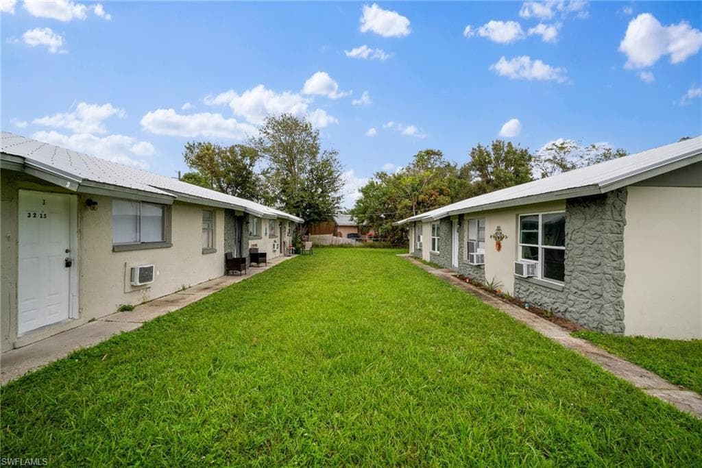 3217 Jeffcott ST FORT MYERS, FL 33916