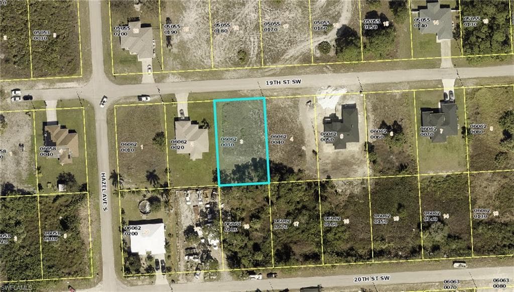 2815 19th ST SW LEHIGH ACRES, FL 33976