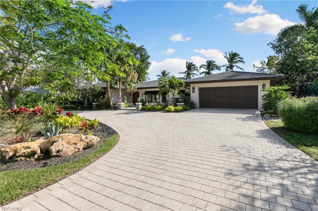941 Scott DR MARCO ISLAND, FL 34145