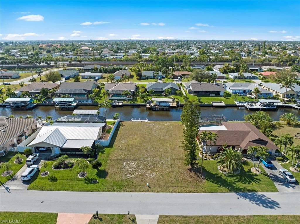 1336 23rd ST CAPE CORAL, FL 33990
