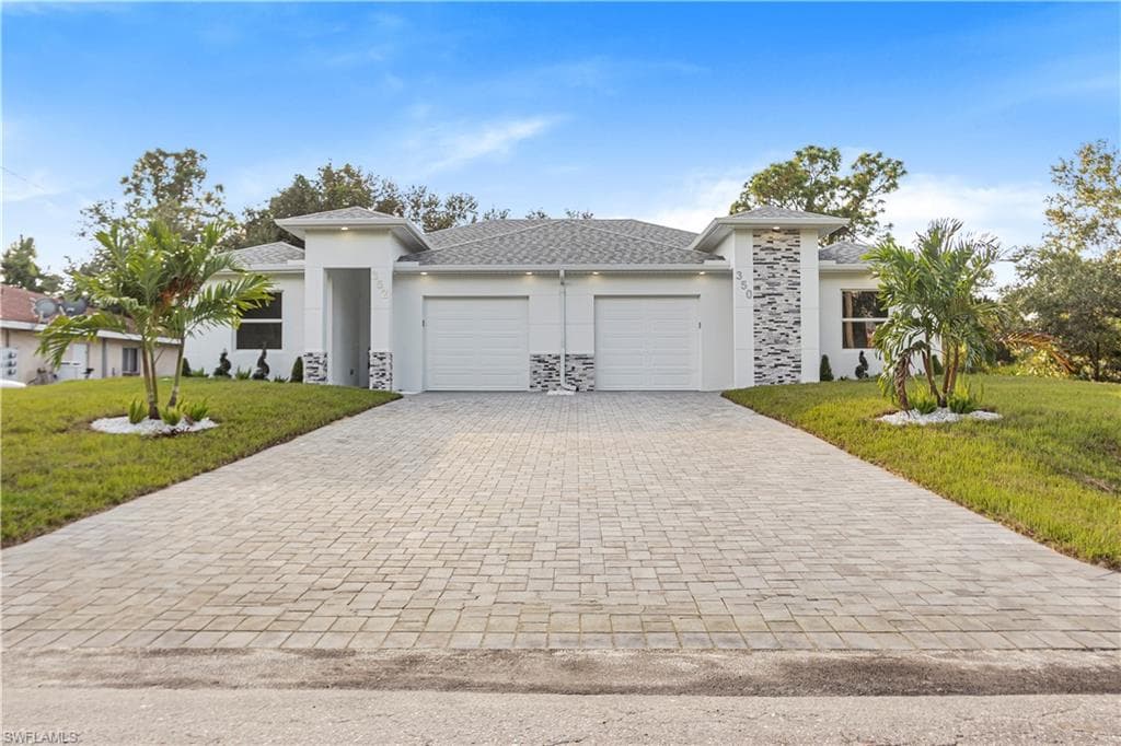 927-929 Eisenhower BLVD LEHIGH ACRES, FL 33974