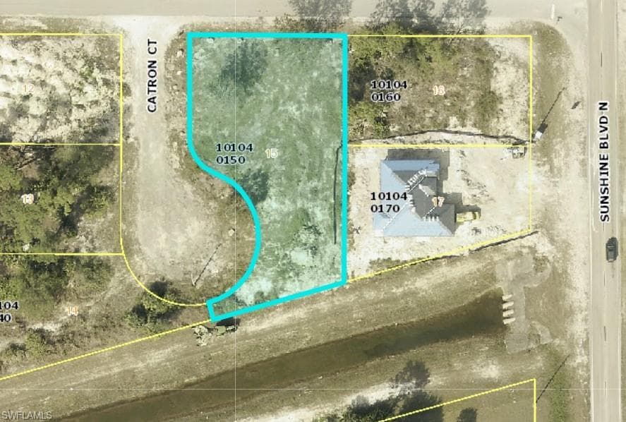 3702 Catron CT LEHIGH ACRES, FL 33971