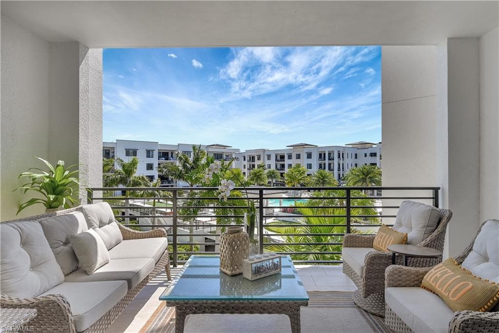 1115 Central AVE 448 NAPLES, FL 34102