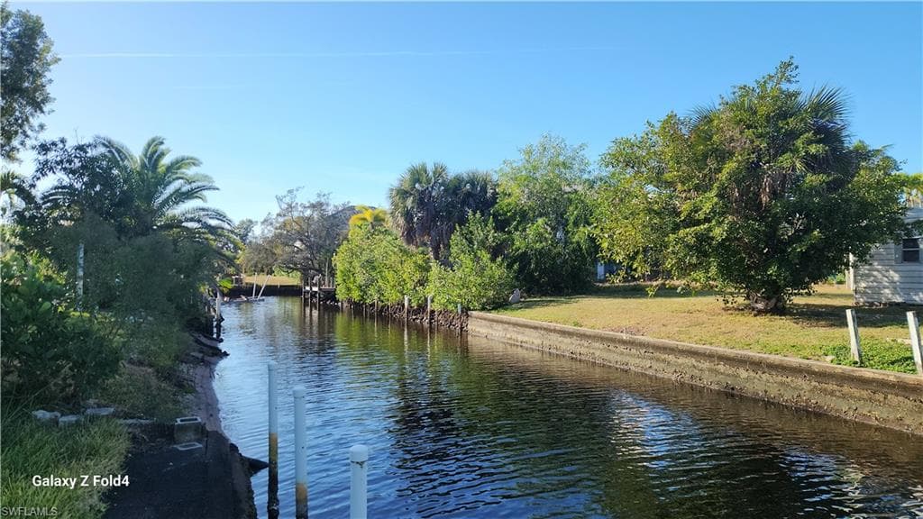 27575 Tarpon WAY BONITA SPRINGS, FL 34134