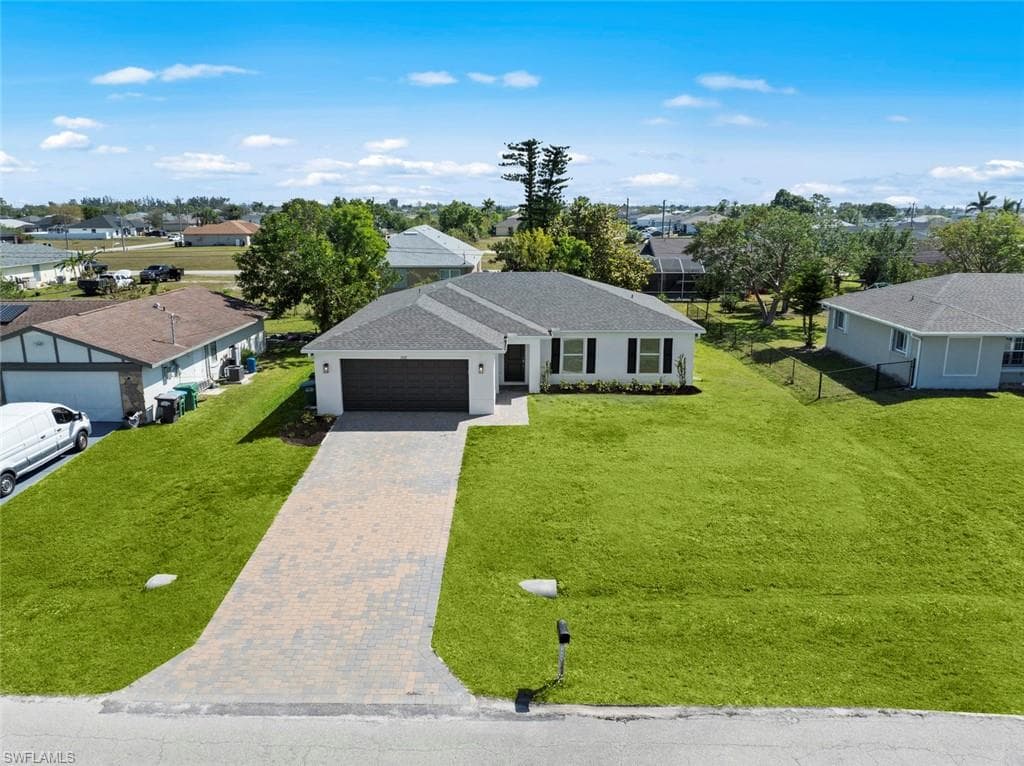 1405 7th PL CAPE CORAL, FL 33993