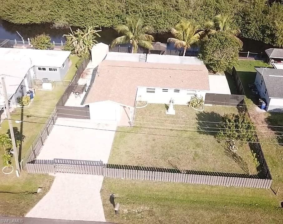 141 Schneider DR FORT MYERS, FL 33905