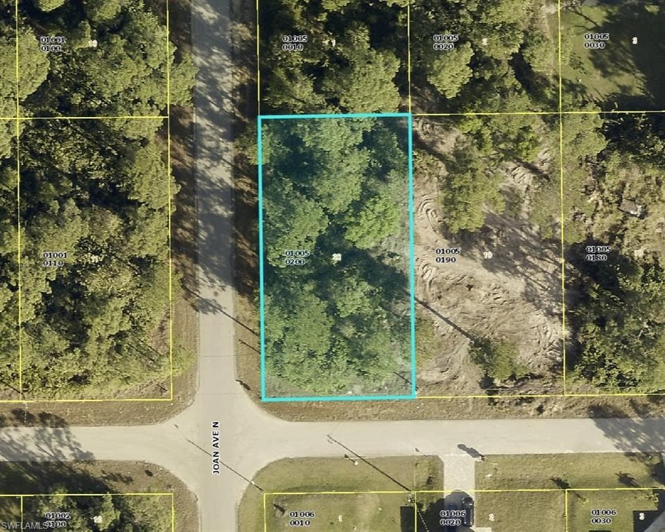 2918 15th ST W LEHIGH ACRES, FL 33971