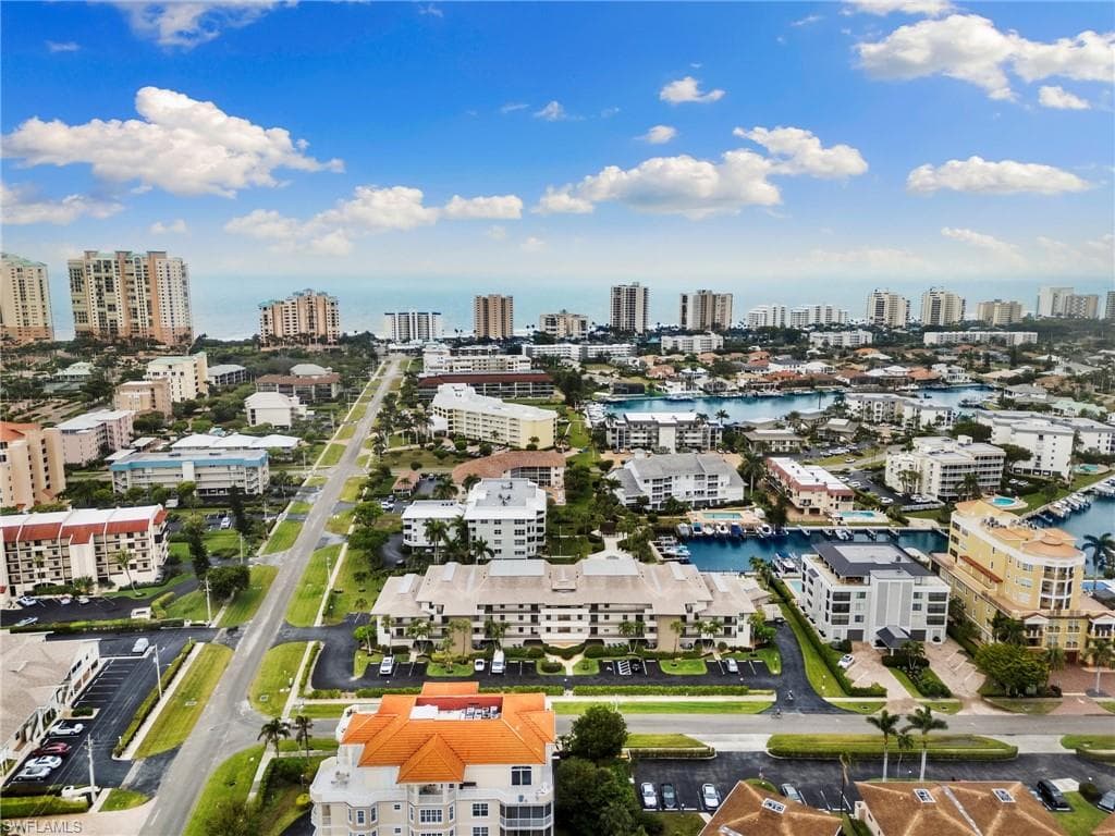 1051 Swallow AVE 301 MARCO ISLAND, FL 34145