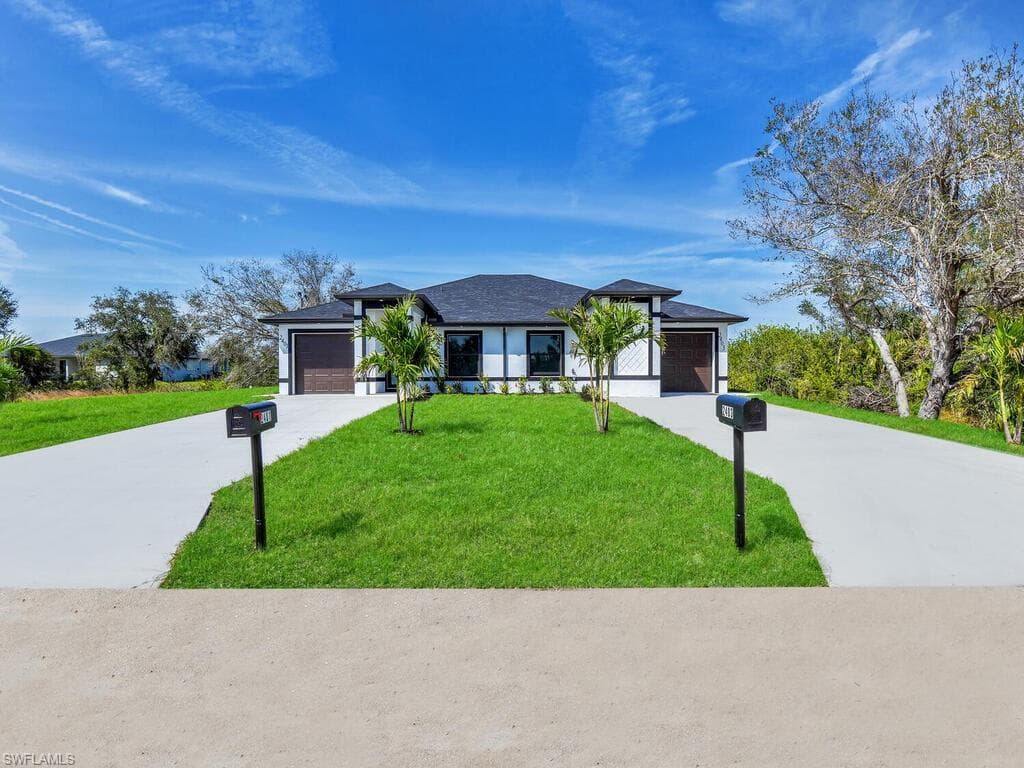 2401-2403 Dogwood AVE N LEHIGH ACRES, FL 33971