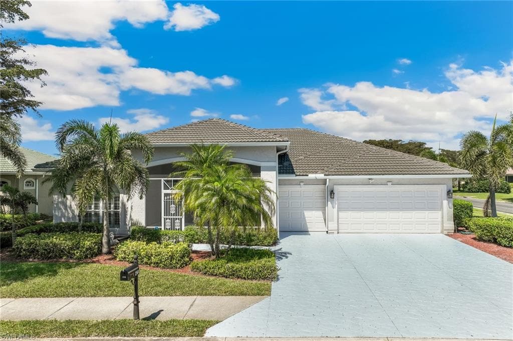 2148 Berkley WAY LEHIGH ACRES, FL 33973
