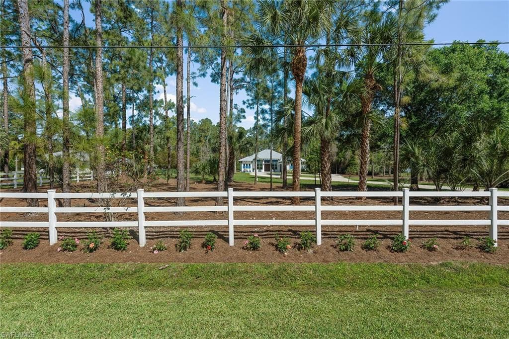 3321 3rd AVE NW NAPLES, FL 34120