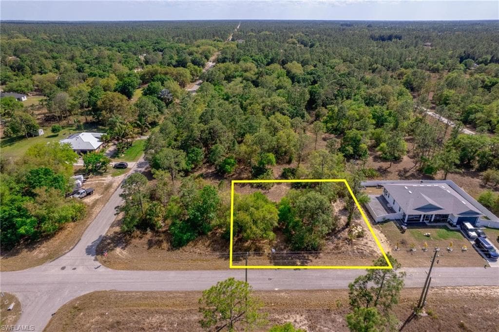 3004 15th ST LEHIGH ACRES, FL 33972