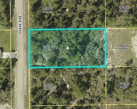 914 Dixie AVE LEHIGH ACRES, FL 33972