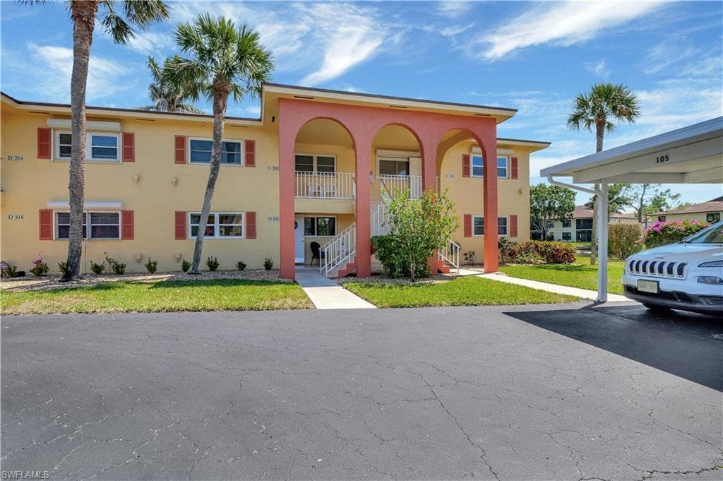 360 Charlemagne BLVD D105 NAPLES, FL 34112