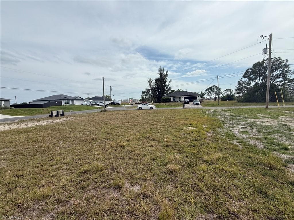 1615 NW 11th TER CAPE CORAL, FL 33993