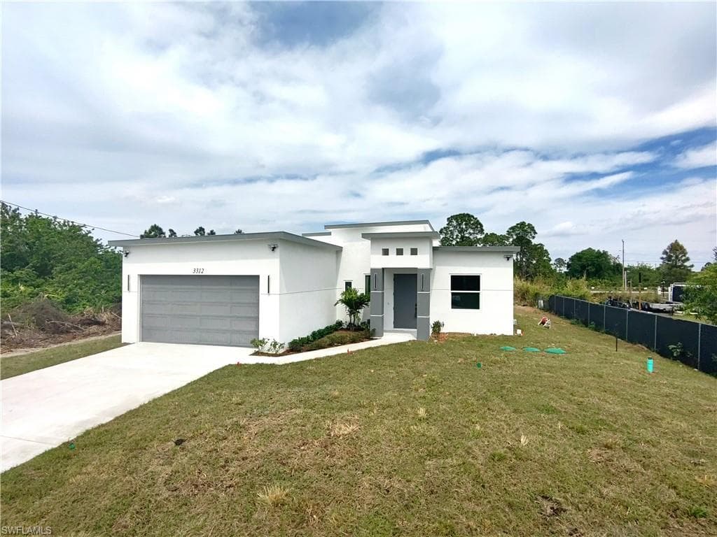 3312 19th ST SW LEHIGH ACRES, FL 33976