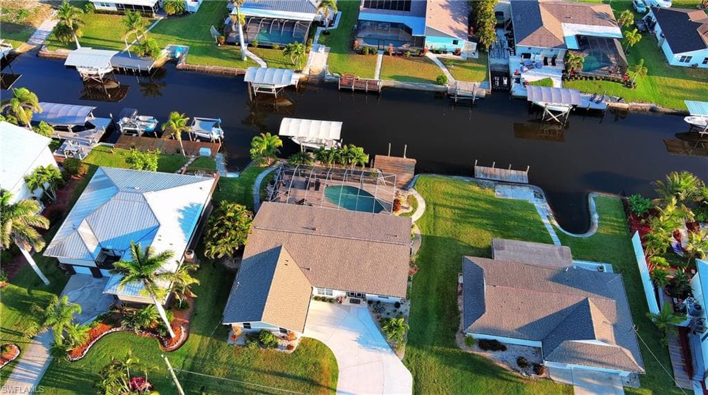 6268 Cocos DR FORT MYERS, FL 33908