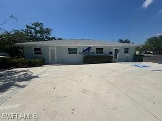 814 16th PL CAPE CORAL, FL 33990
