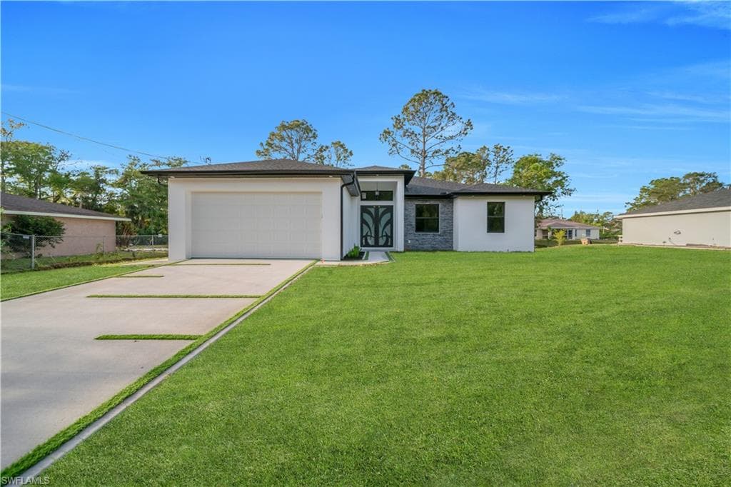 440 Parkdale BLVD LEHIGH ACRES, FL 33974