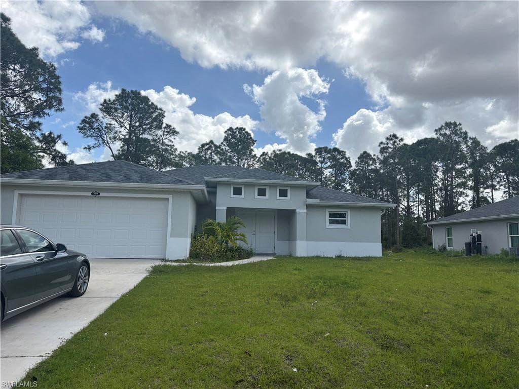 719 Anaconda AVE S LEHIGH ACRES, FL 33974