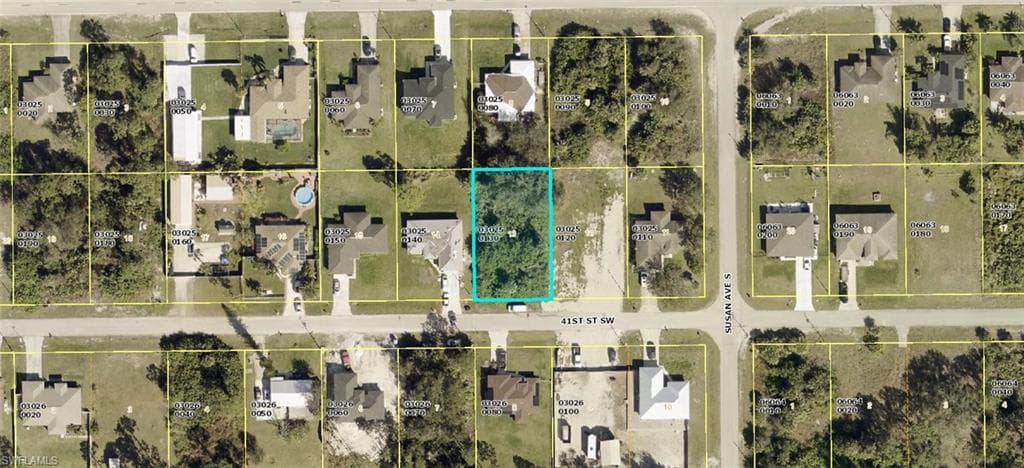 3504 41st ST SW LEHIGH ACRES, FL 33976