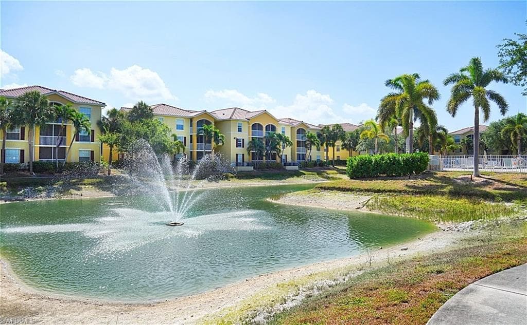 4105 Residence DR 720 FORT MYERS, FL 33901