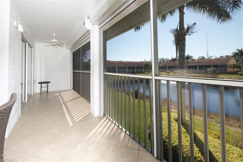 2386 Magnolia AVE 7802 NAPLES, FL 34112