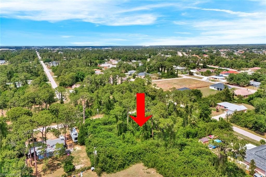 204 John AVE N LEHIGH ACRES, FL 33971
