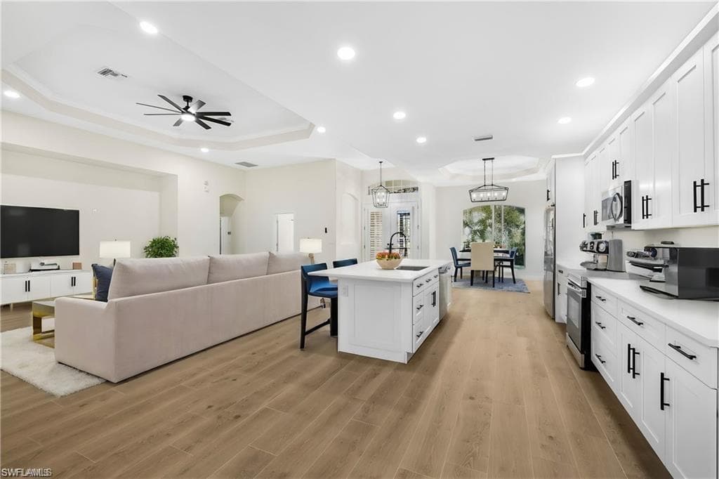 11001 Sea Tropic LN FORT MYERS, FL 33908