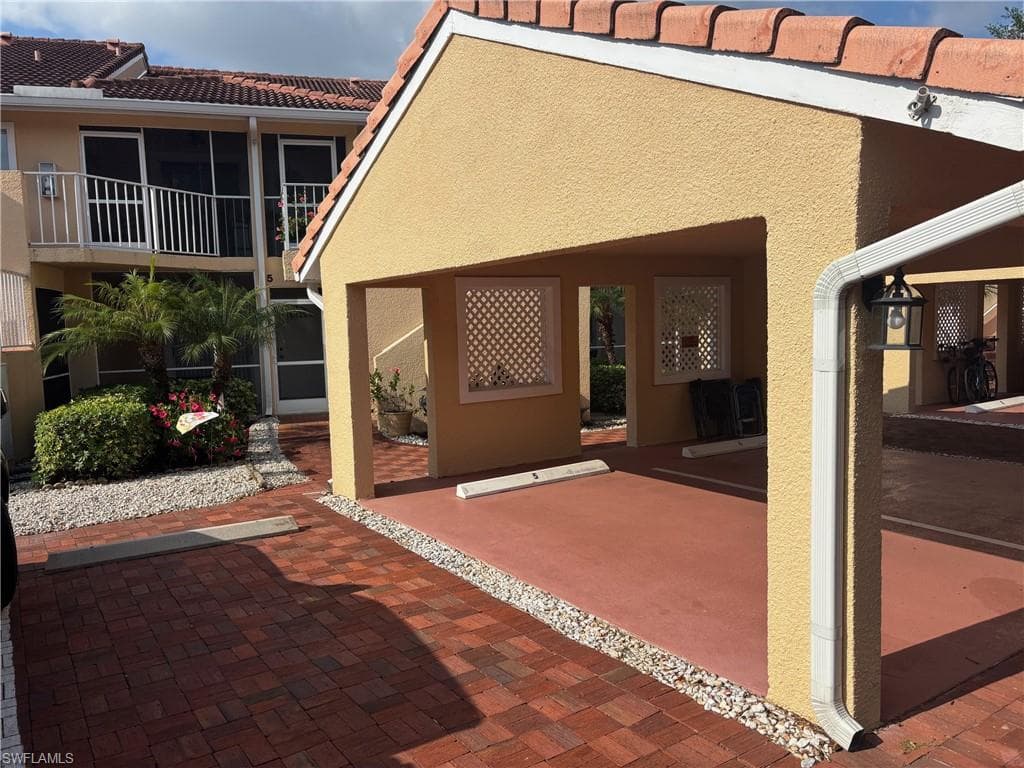 2462 Hidden Lake DR 5 NAPLES, FL 34112