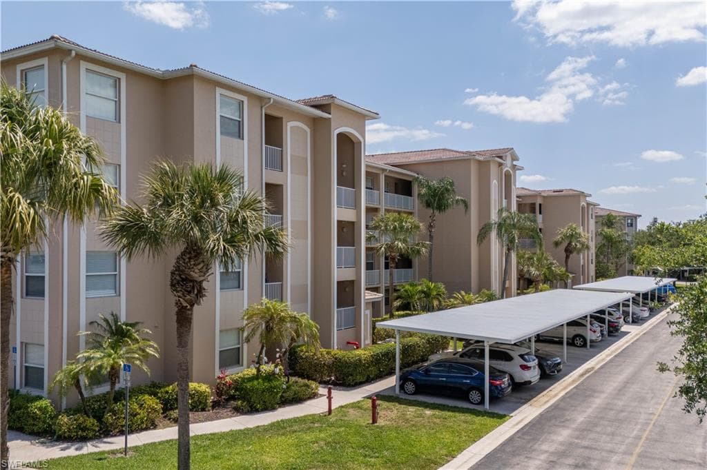 8490 Kingbird LOOP 925 ESTERO, FL 33967