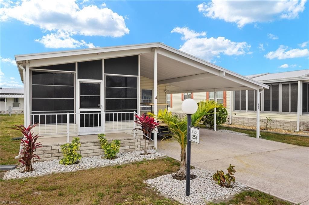 9648 Sugarmill Springs DR FORT MYERS, FL 33905
