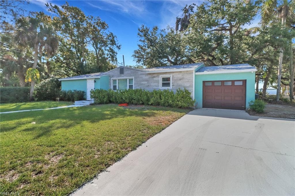 3393 Riverside DR FORT MYERS, FL 33916