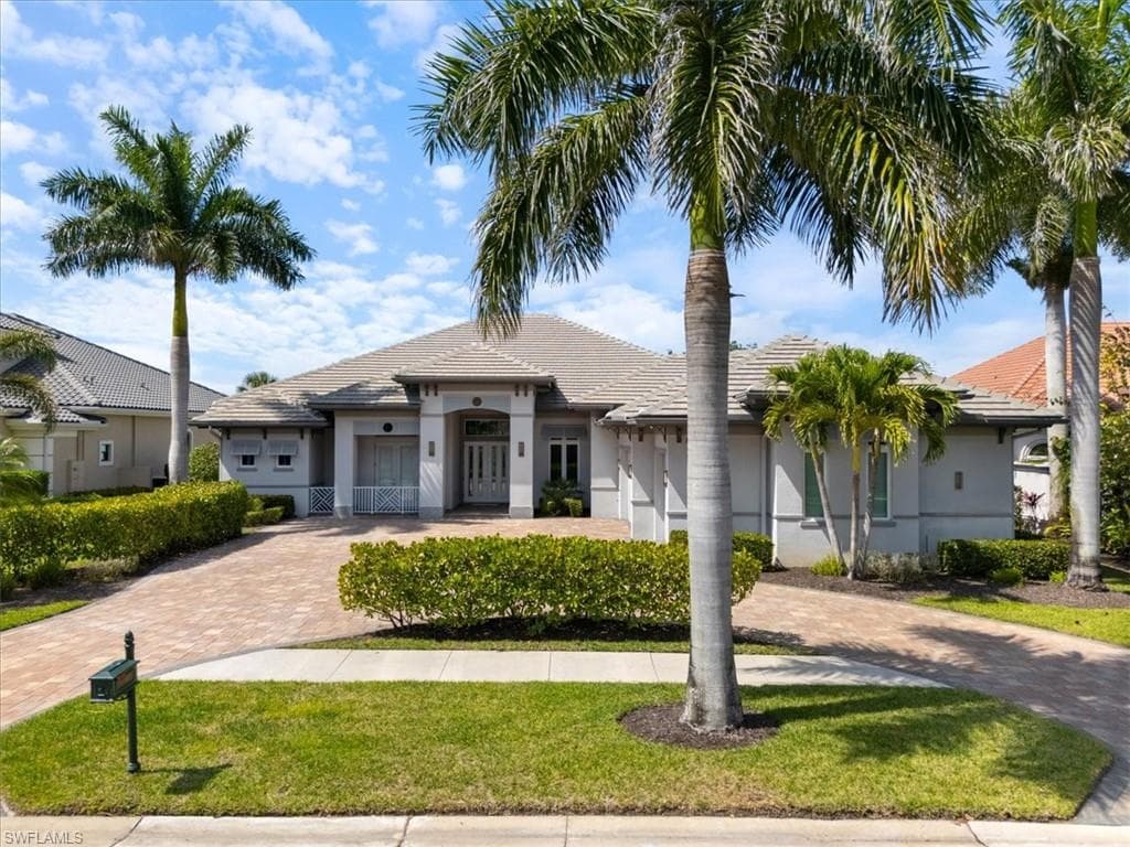 11907 Hedgestone CT NAPLES, FL 34120