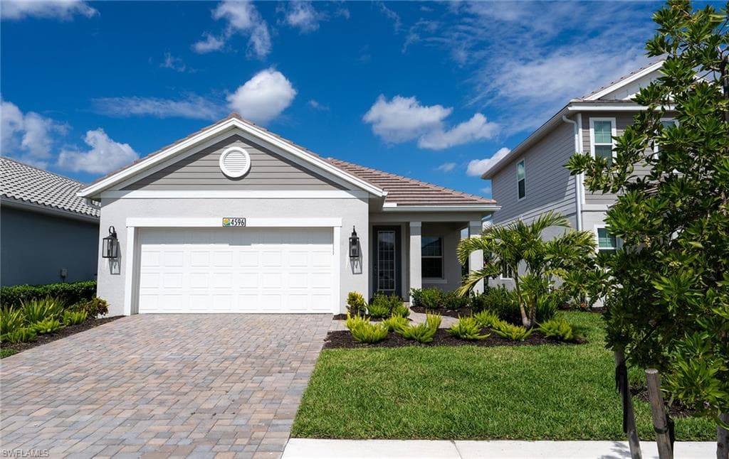 4596 Centaurus CIR NAPLES, FL 34120