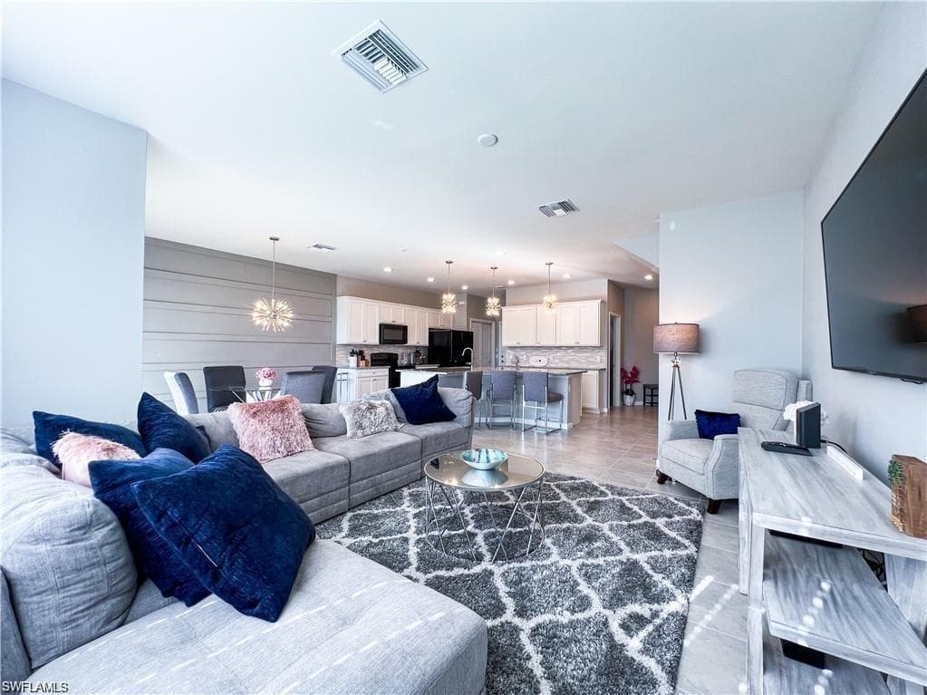 12617 Laurel Cove DR