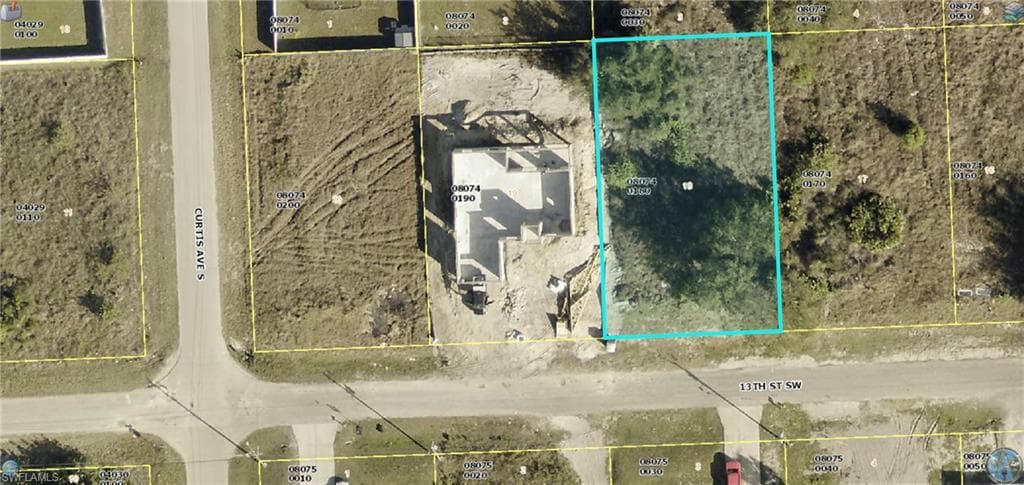4014 13th ST SW LEHIGH ACRES, FL 33976