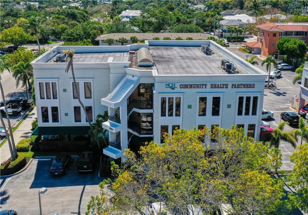 851 5th AVE N NAPLES, FL 34102